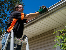Done Right Gutter Cleaning & Repair: Gutter Cleaning and Gutter Repair in Windsor. Call today - (707) 528-7148