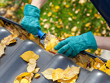 Done Right Gutter Cleaning & Repair: Gutter Cleaning and Gutter Repair in Santa Rosa. Call today - (707) 528-7148